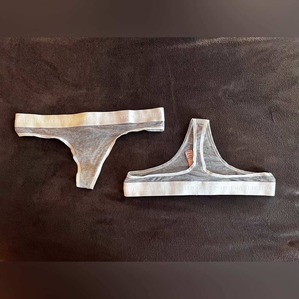 NWT VS Thong Set of 2 Size S